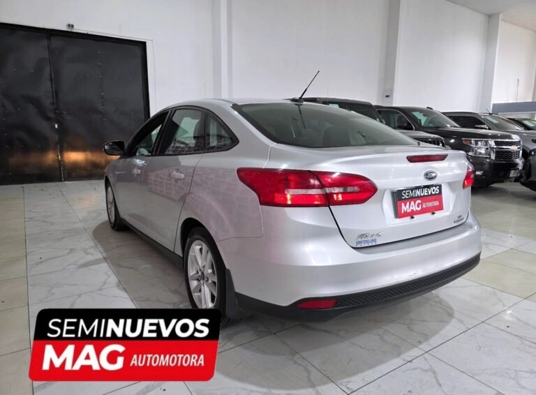 autos usados, autos seminuevos punta arenas autos puerto natales autos usados porvenir FORD FOCUS 2015 3