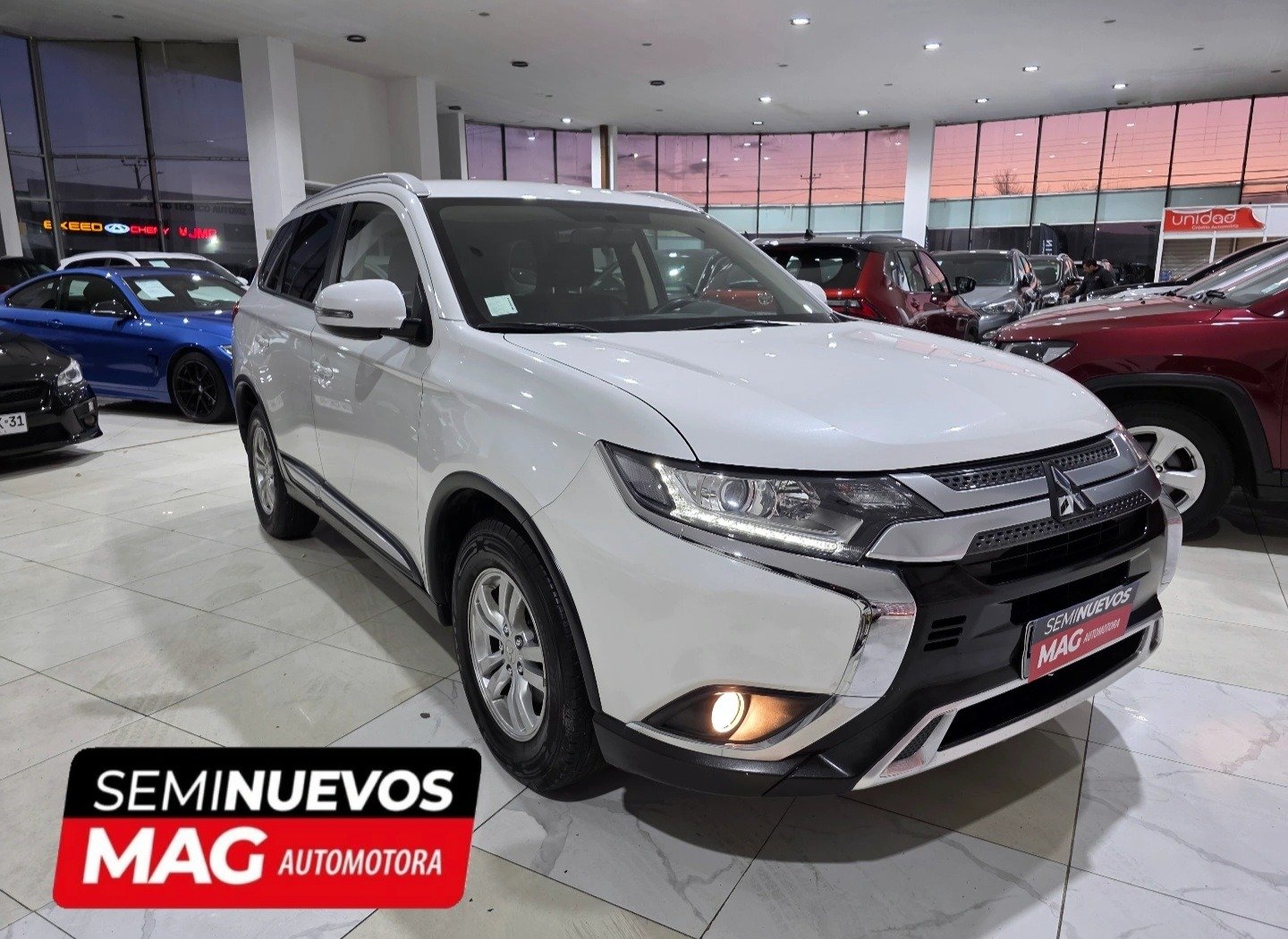 autos usados punta arenas , vehiculos usados punta arena. autos punta arenas seminuevosmag magallanes auto barato credito automotriz coyhayque aysen chile chico puq MITSUBISHI OUTLANDER 2020 2