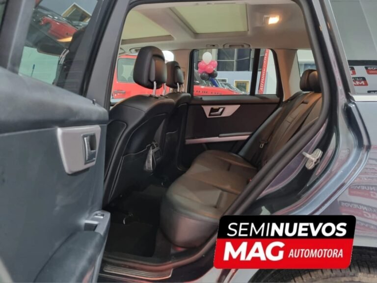 arenas autos puerto natales autos usados porvenir coyhaique aysen chile chico puq zona franca MERCEDES CLK 220 7