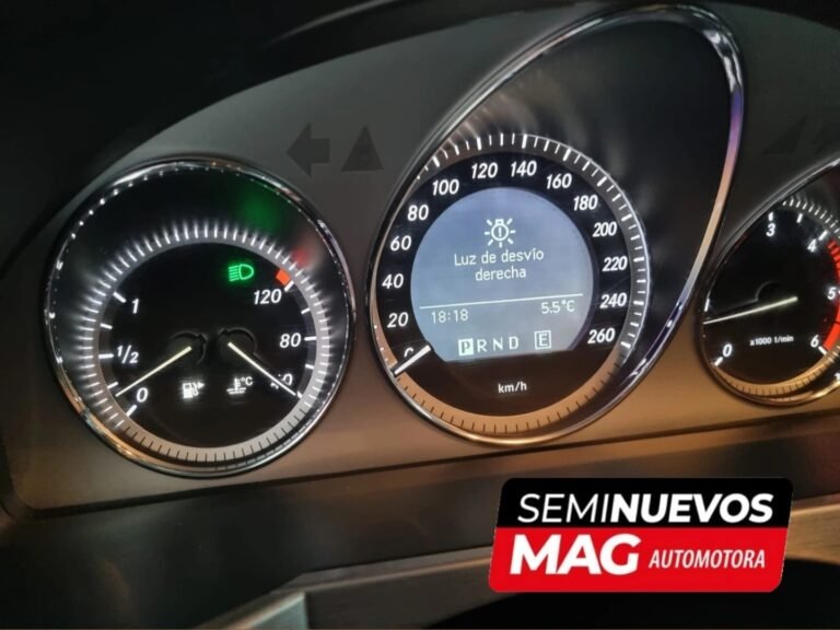 arenas autos puerto natales autos usados porvenir coyhaique aysen chile chico puq zona franca MERCEDES CLK 220 8