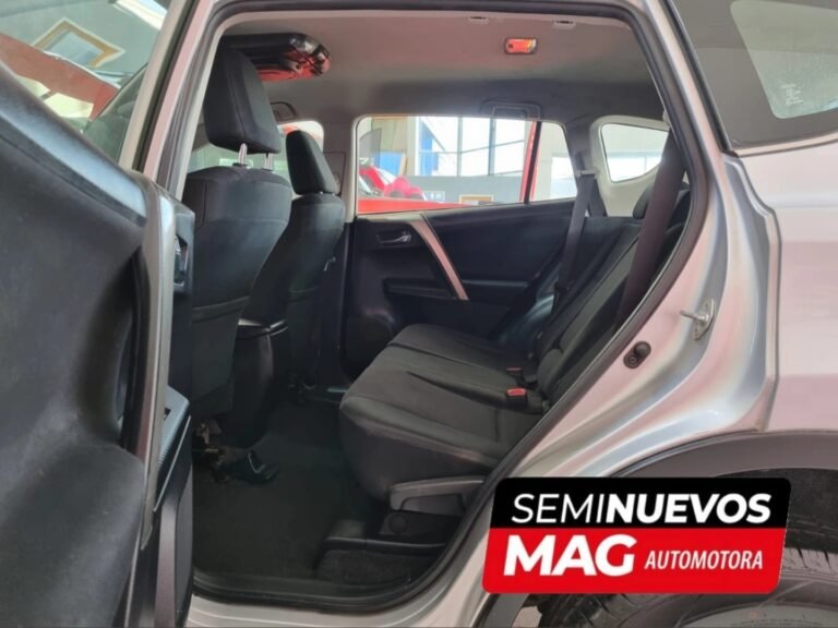 arenas autos puerto natales autos usados porvenir coyhaique aysen chile chico puq zona franca TOYOTA RAV4 7